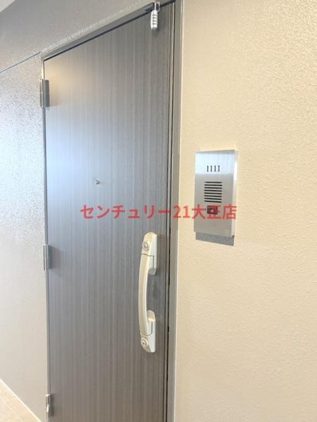 玄関　★写真は別部屋です★