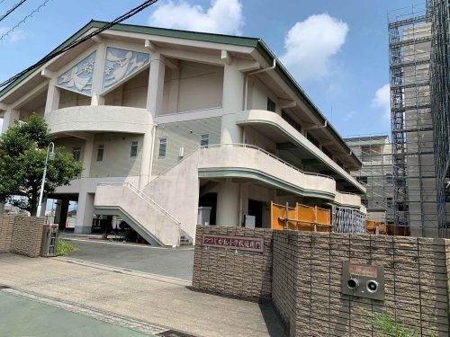 小学校　豊橋市立つつじが丘小学校（小学校）まで756m