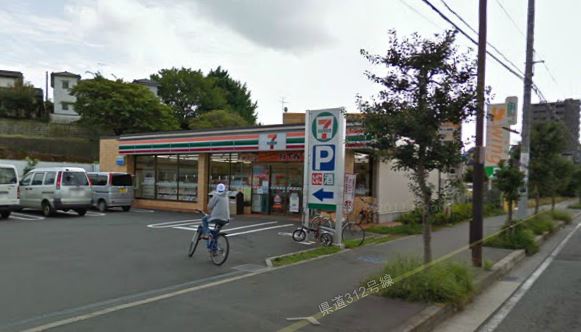 コンビニ　セブンイレブン　鎌倉城廻店（コンビニ）まで769m
