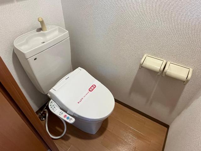 トイレ　シャワー付トイレ