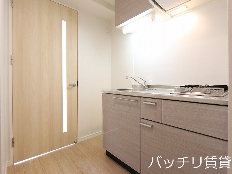 キッチン　画像は別号室タイプの為、現状を優先いたします