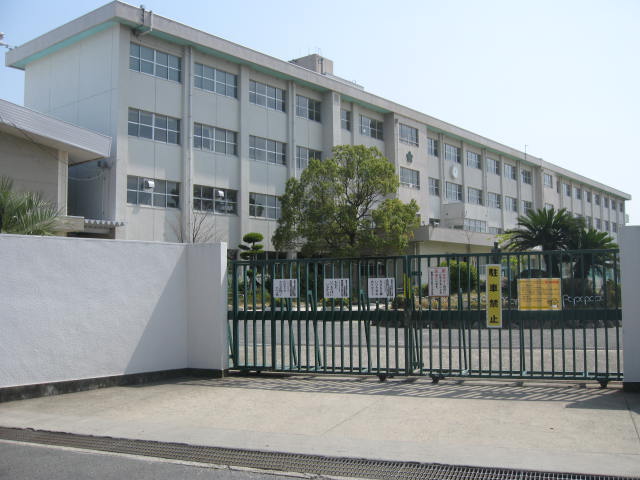 小学校　寝屋川市立 和光小学校（小学校）まで574m