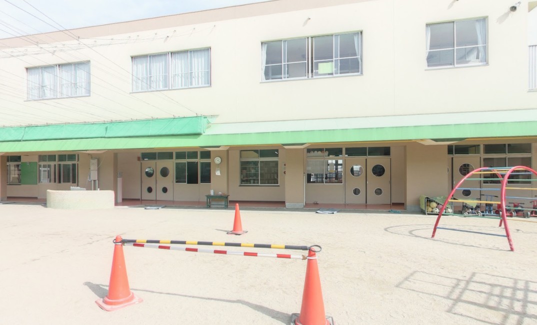 幼稚園・保育園　すずらん保育園（幼稚園・保育園）まで483m