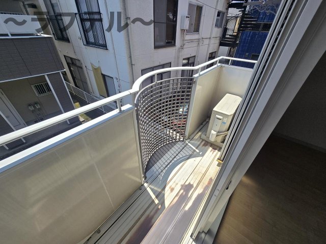 バルコニー　別部屋イメージ写真