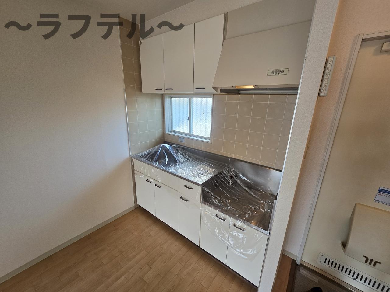 キッチン　別部屋イメージ写真
