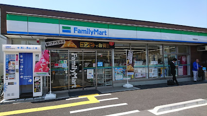 コンビニ　ファミリーマート 川越田町店（コンビニ）まで1044m
