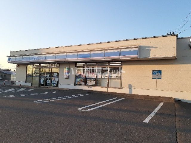 コンビニ　ローソン苫小牧船見町店（コンビニ）まで468m