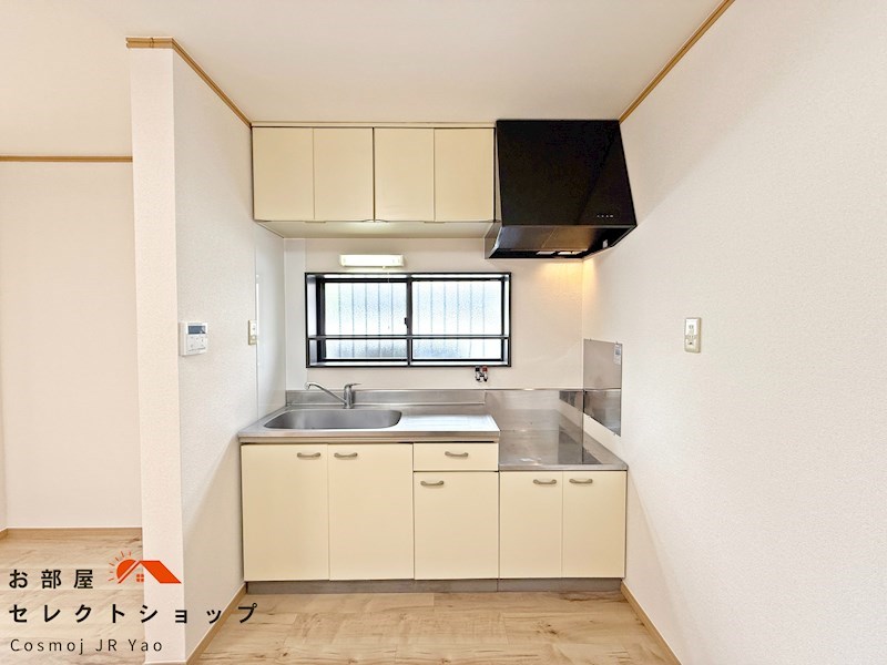 山本町北3戸建のキッチン写真