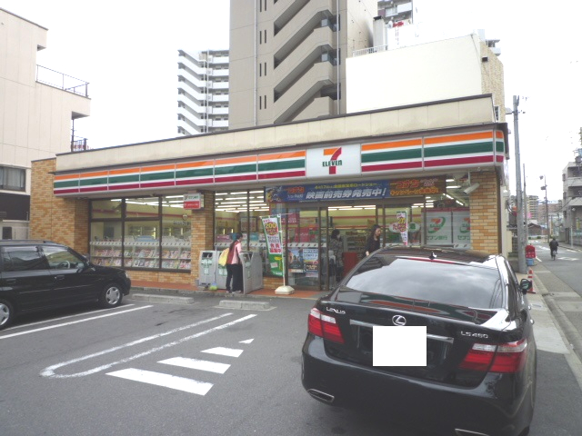 コンビニ　セブンイレブン 名古屋金山4丁目店（コンビニ）まで64m