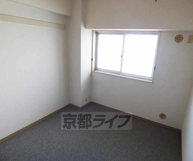 居室・リビング　綺麗な室内です。