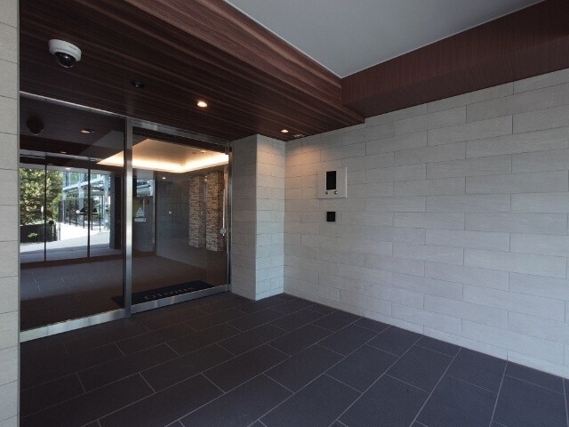 エントランス　角部屋です