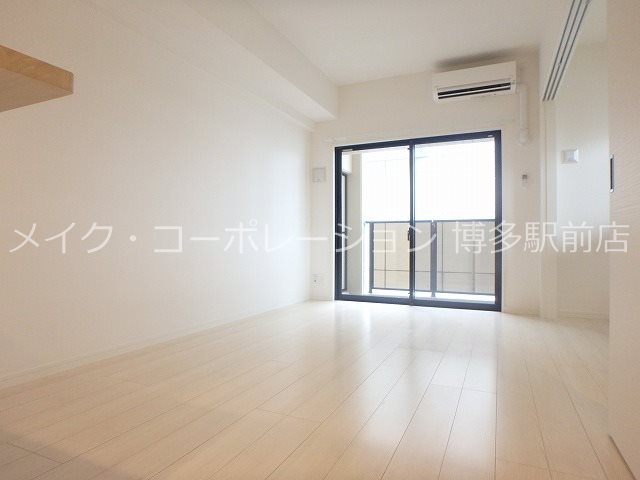 その他　※階数でキッチン・建具・扉・フローリングの色は違います