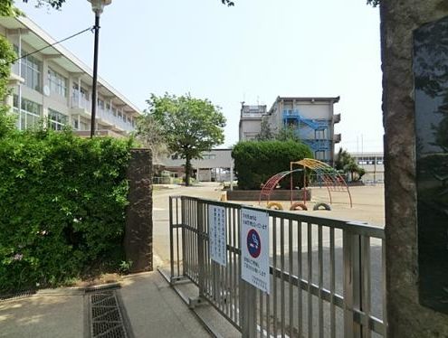 小学校　千葉市立都小学校（小学校）まで1360m