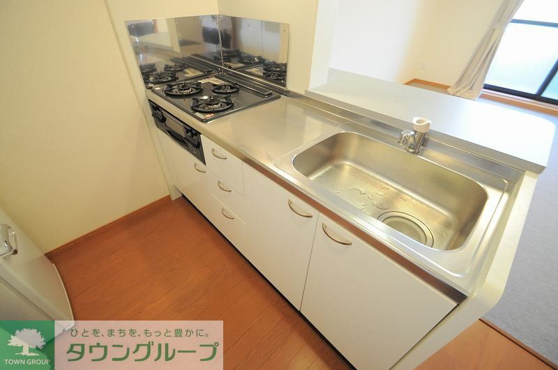 キッチン　設備・仕様は号室により異なる為、現況を優先致します。