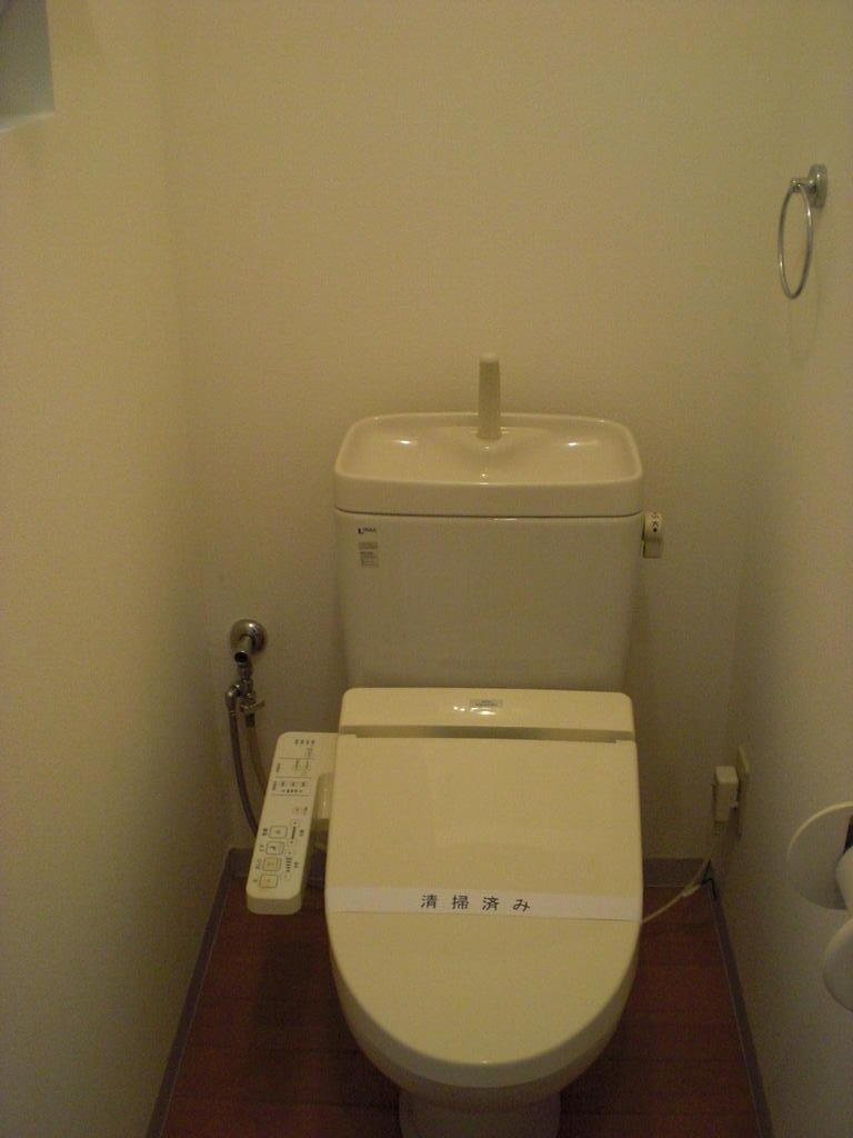 ジェイズ青葉台のトイレ写真
