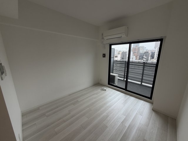 S-RESIDENCE難波大国町Tresの居間写真
