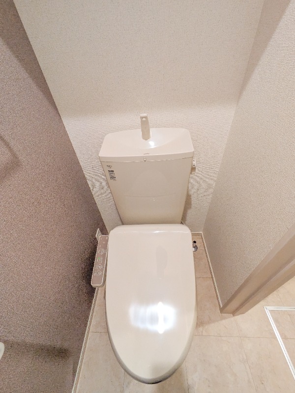 トイレ　図面と現状に相違がある場合には現状を優先