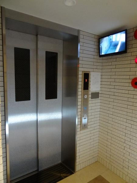 エントランス　★楽々エレベーター★