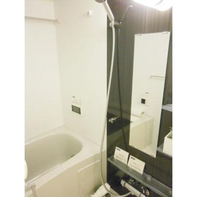 バス・シャワールーム　※写真は同タイプ住戸です。