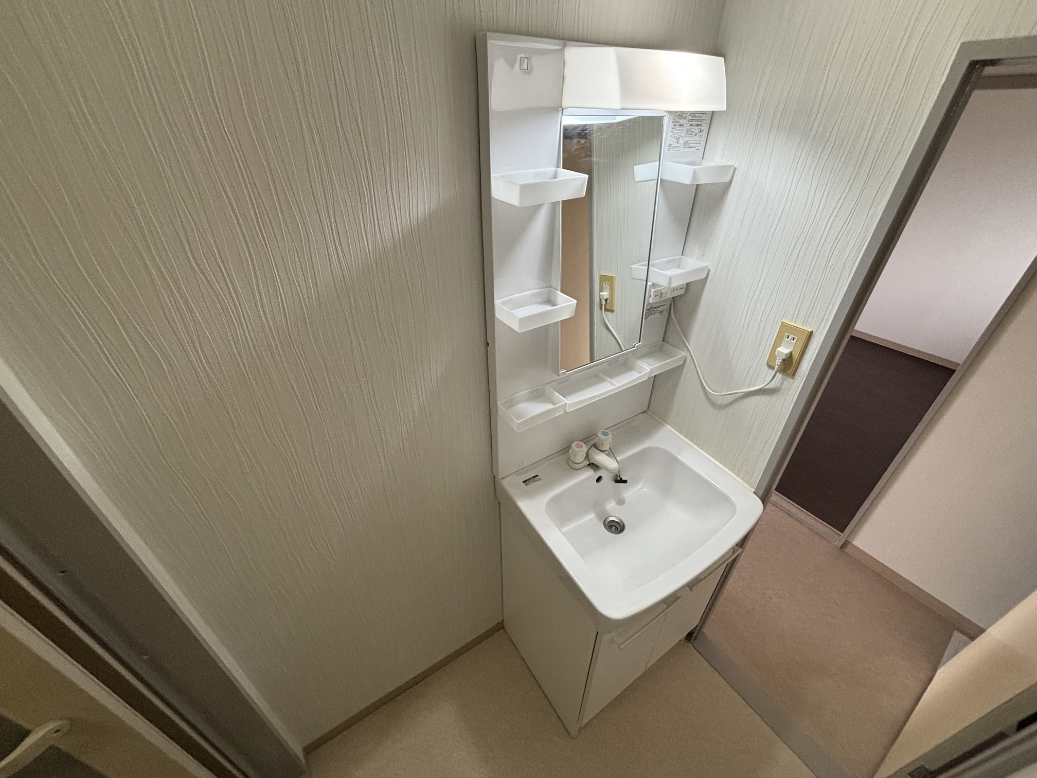 エコーハイツKの内装写真
