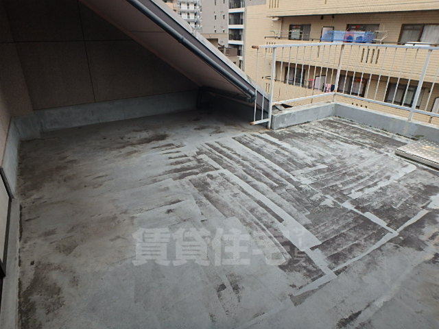 地下鉄千日前線 谷町九丁目駅 徒歩5分 6階建 築33年の内装写真