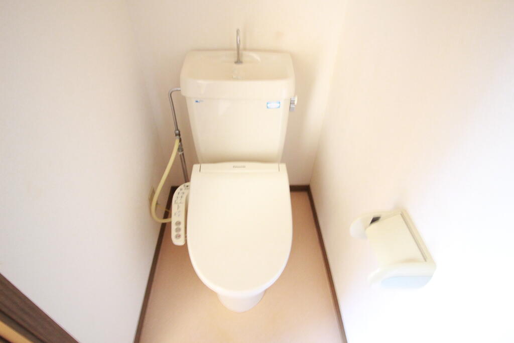 ＪＲ高徳線 佐古駅 徒歩17分 2階建 築31年のトイレ写真
