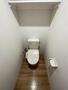 トイレ　落ち着いた色調のトイレです