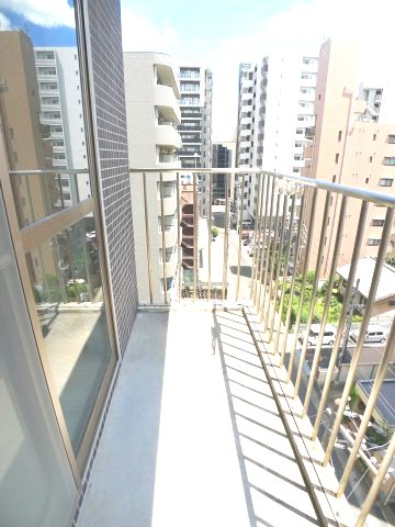 地下鉄鶴舞線 上前津駅 徒歩3分 8階建 築33年の内装写真