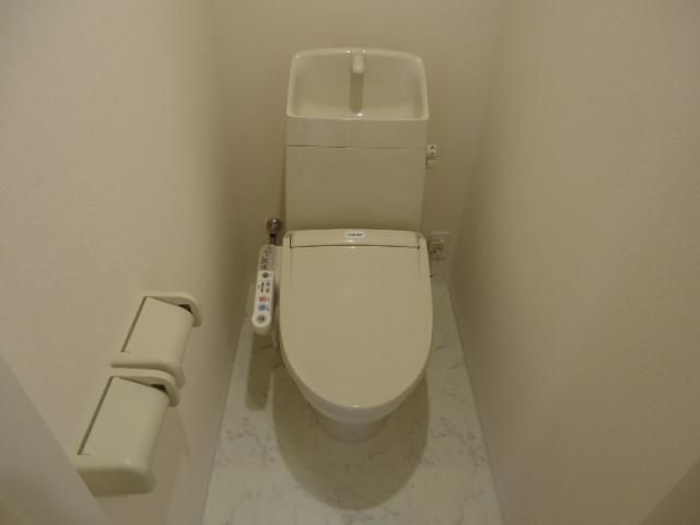 イースト・ウィングのトイレ写真
