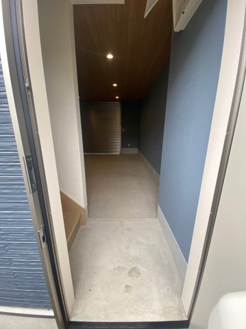 ＪＲ成田線 安食駅 徒歩8分 2階建 築4年の玄関写真