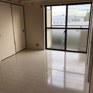 小田急江ノ島線 南林間駅 バス乗車時間：5分 最寄りバス停で下車 徒歩3分 5階建 築39年の内装写真