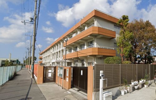 小学校　堺市立美原西小学校（小学校）まで764m