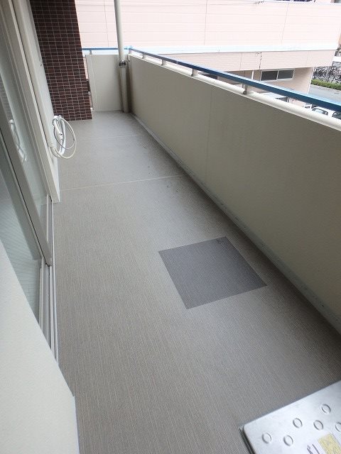 バルコニー　※写真は同シリーズ引用