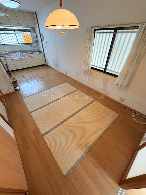香ヶ丘戸建ての居間写真