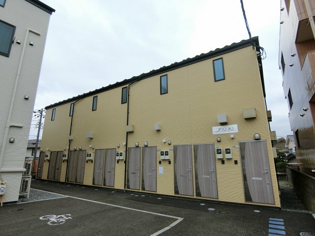 京王高尾線 京王片倉駅 徒歩6分 2階建 築10年の玄関写真