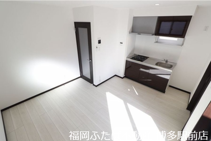 BRAND NEW DAY 箱崎の居間写真