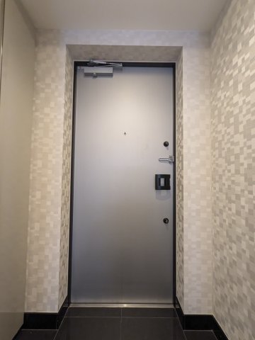 アゼスト堀切菖蒲園IIの玄関写真