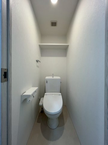 地下鉄鶴舞線 庄内通駅 徒歩1分 15階建 築2年のトイレ写真
