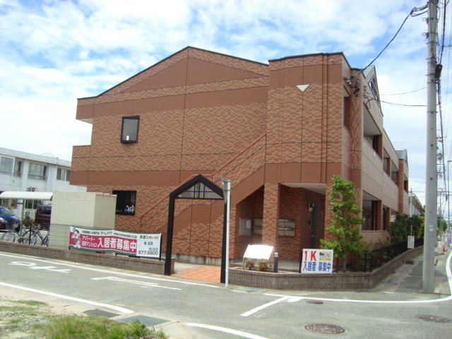建物外観　外観写真（昼）