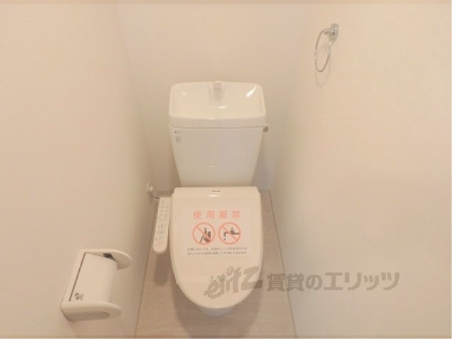 KDXレジデンス西院のトイレ写真