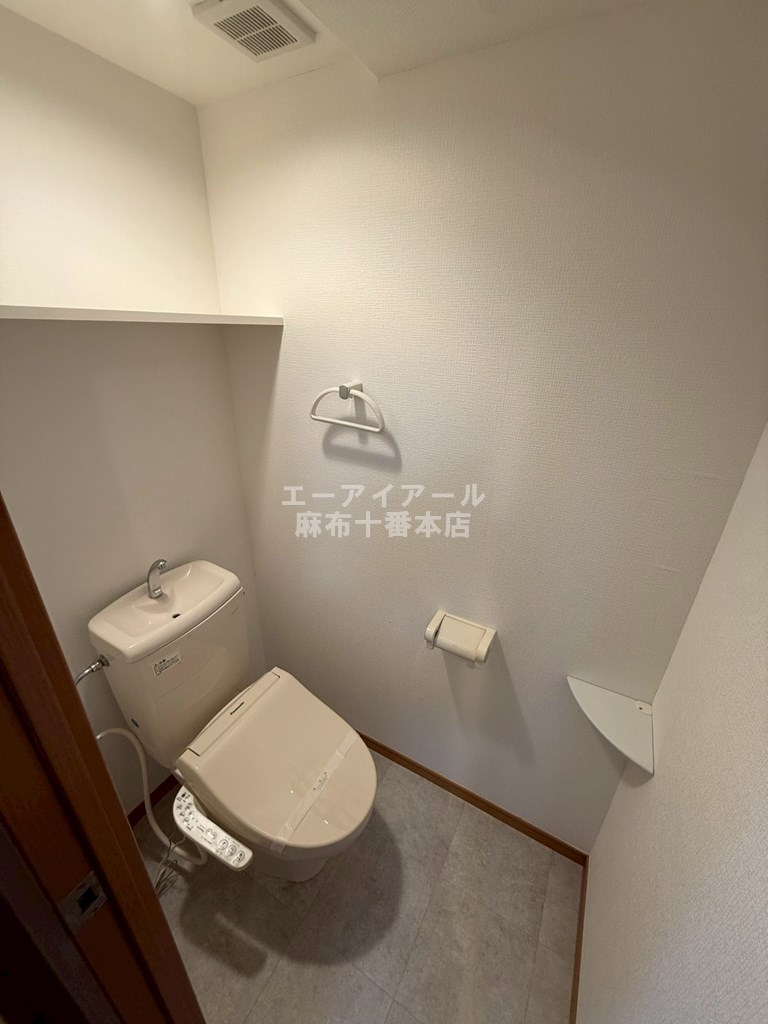 トイレ　参考写真