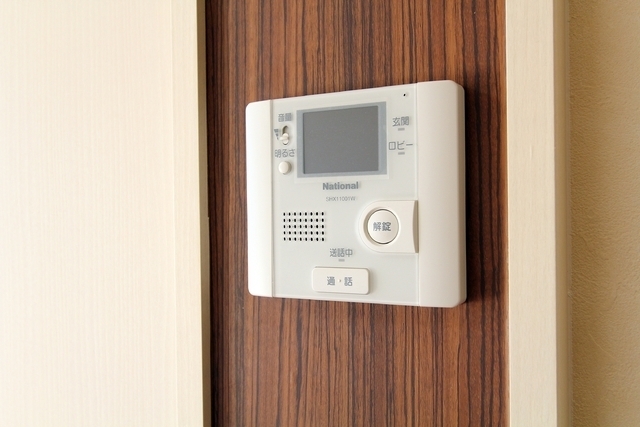 セキュリティ　ＴＶインターホン／４０１号室の写真