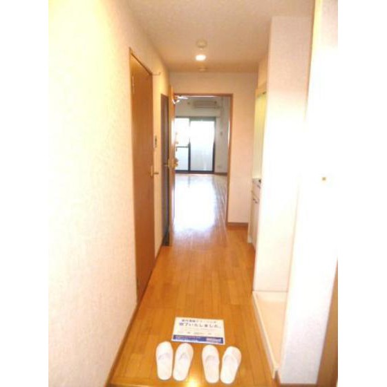 玄関　同タイプの別部屋写真