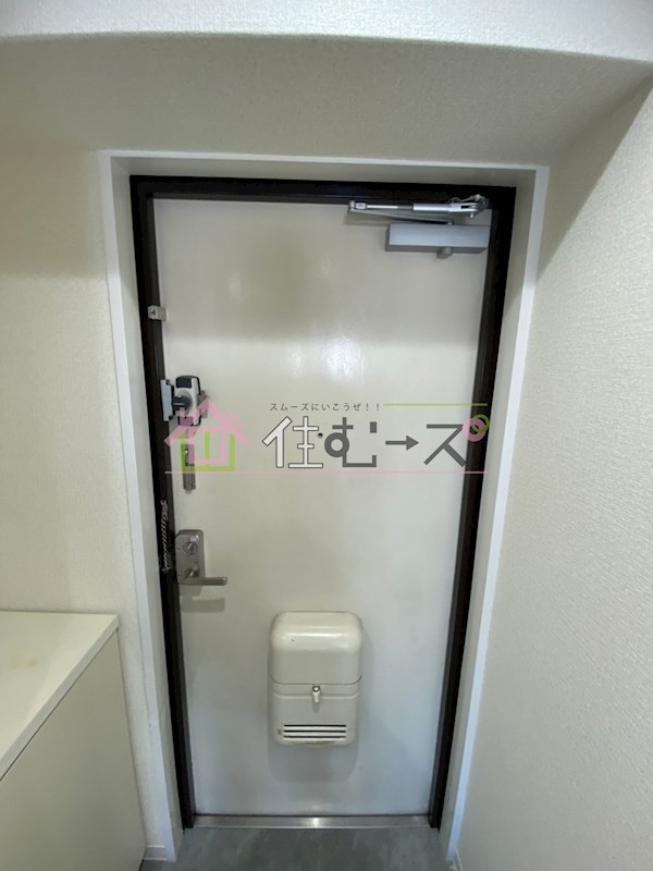 シティガーデン中寺の玄関写真