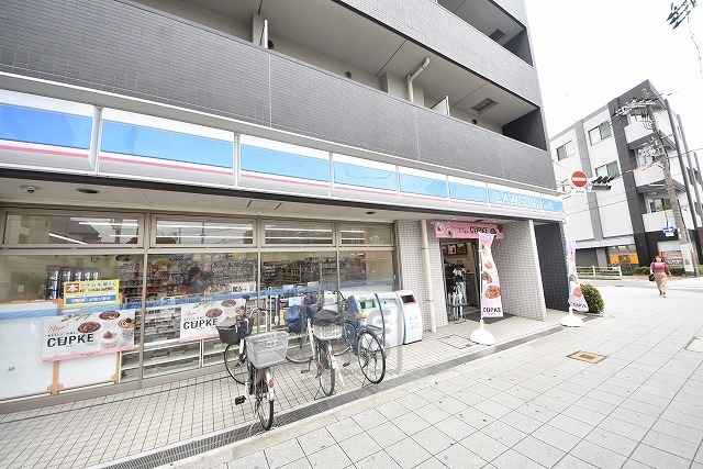 コンビニ　ローソン　城東古市二丁目店（コンビニ）まで293m