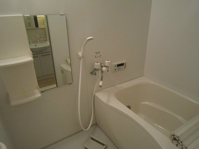 バス・シャワールーム　別部屋参考写真