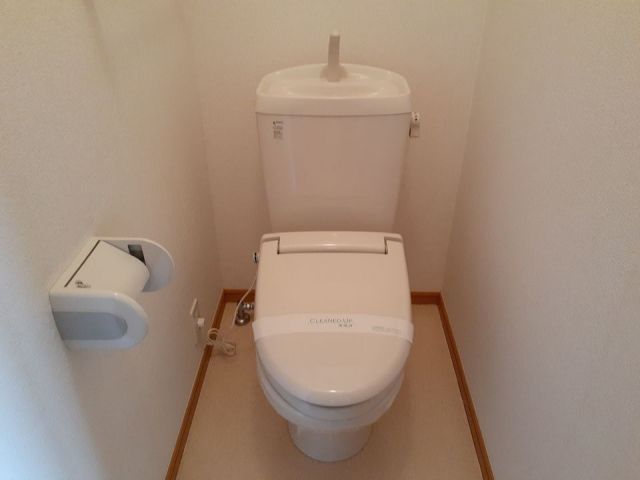 フロレスタレシデンシアEのトイレ写真