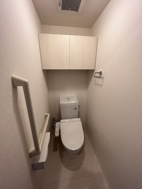 PALACE WEST千里丘B棟のトイレ写真