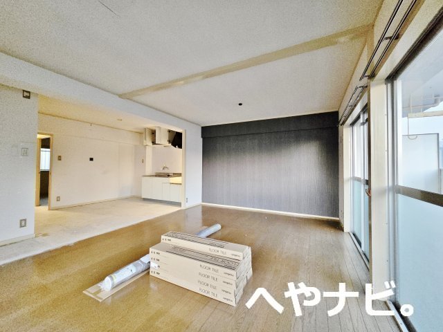 地下鉄鶴舞線 植田駅 徒歩2分 7階建 築44年の居間写真