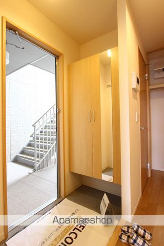 ＪＲ武蔵野線 市川大野駅 徒歩19分 3階建 築14年の玄関写真